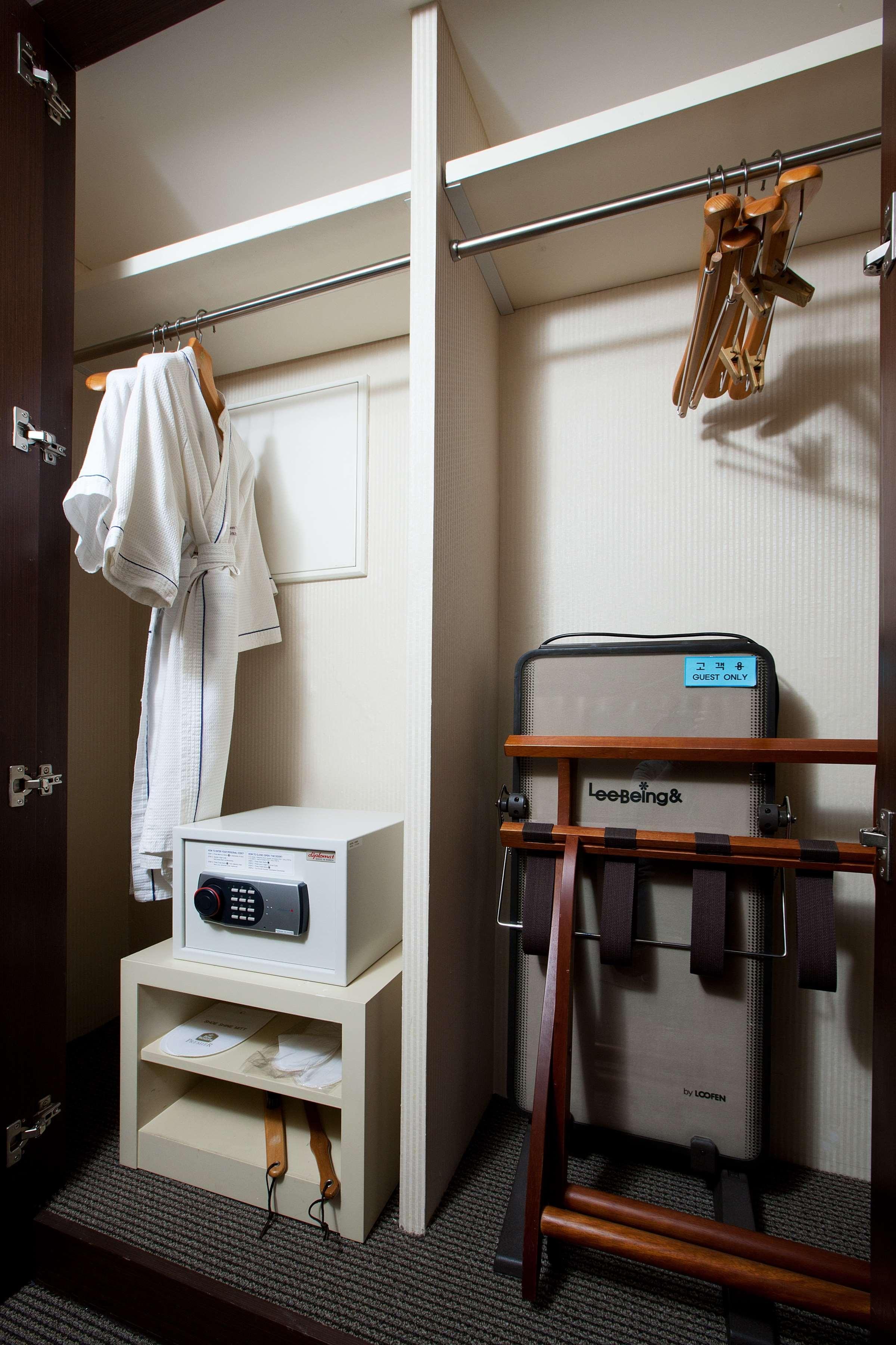 Hotel Western Premier Gangnam 3*