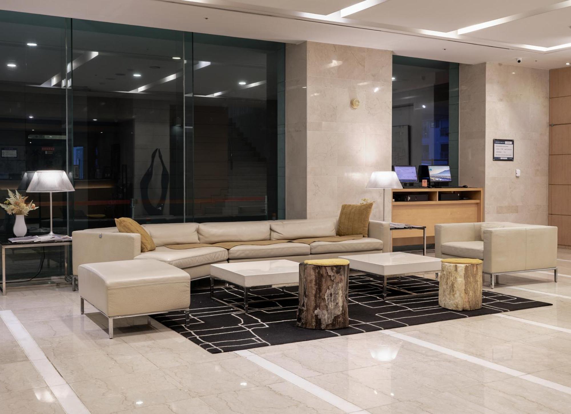 Hotel Western Premier Gangnam 3*